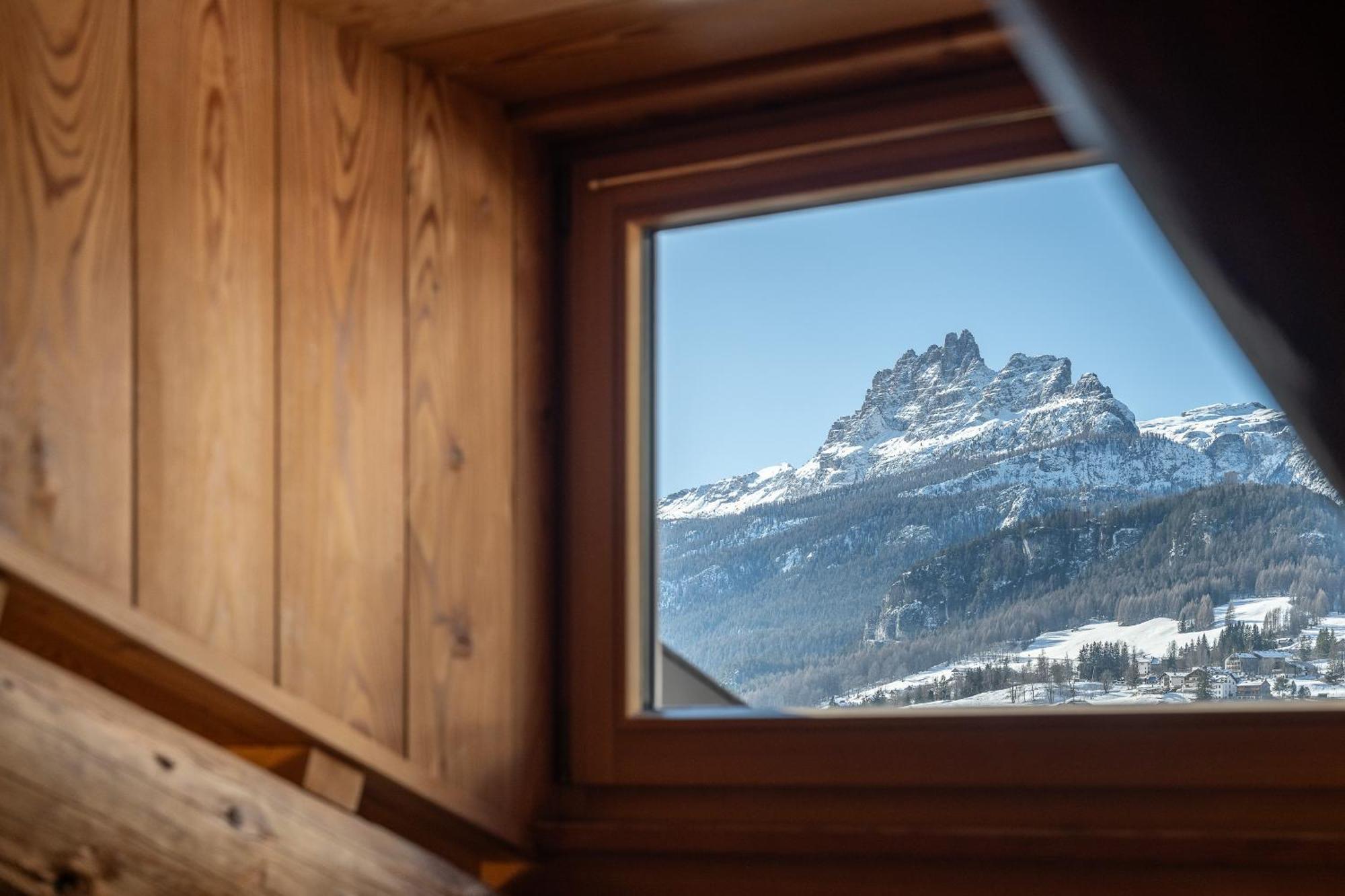 Cortina Lodge Cortina d'Ampezzo Exterior photo