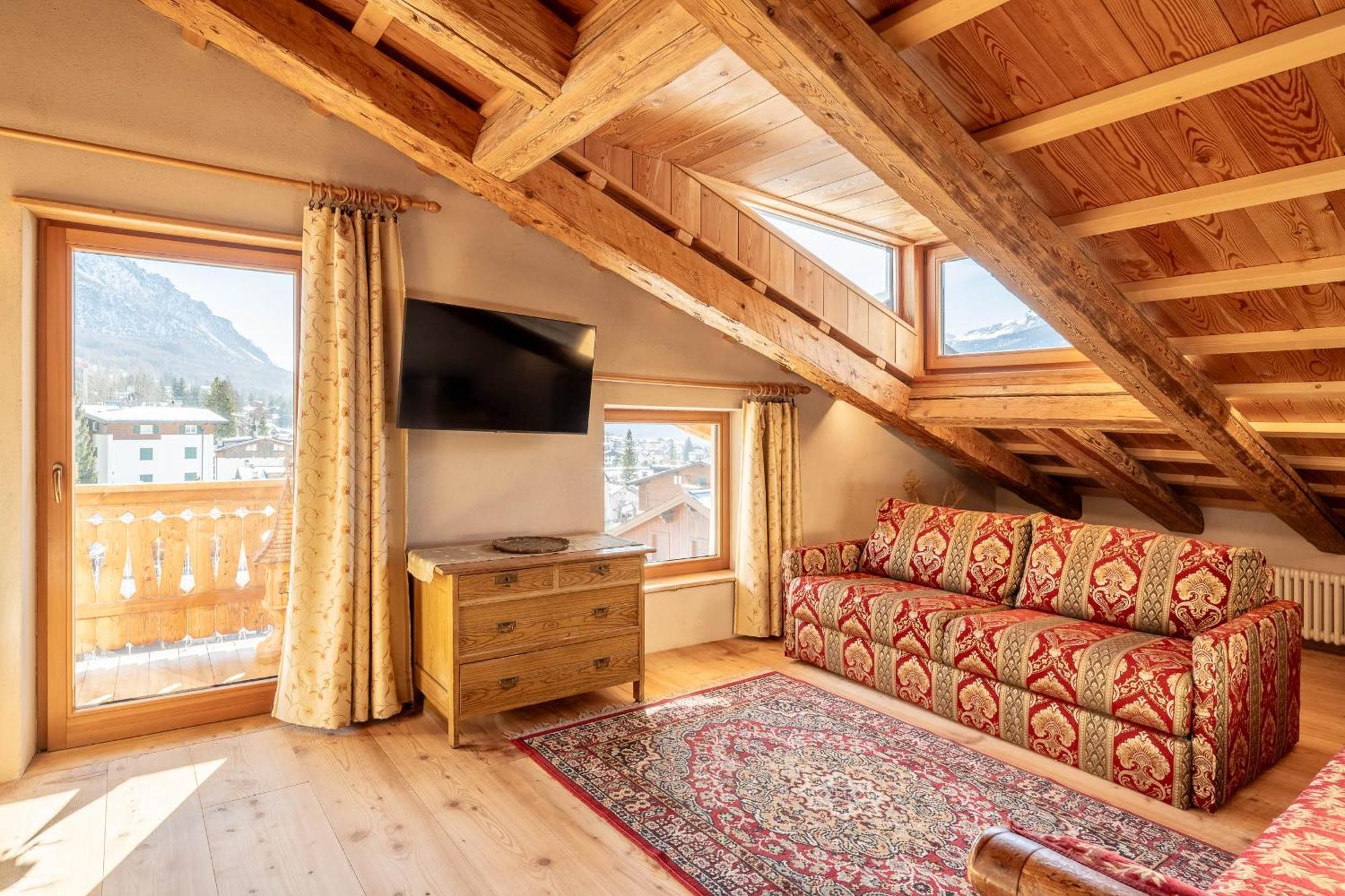 Cortina Lodge Cortina d'Ampezzo Exterior photo