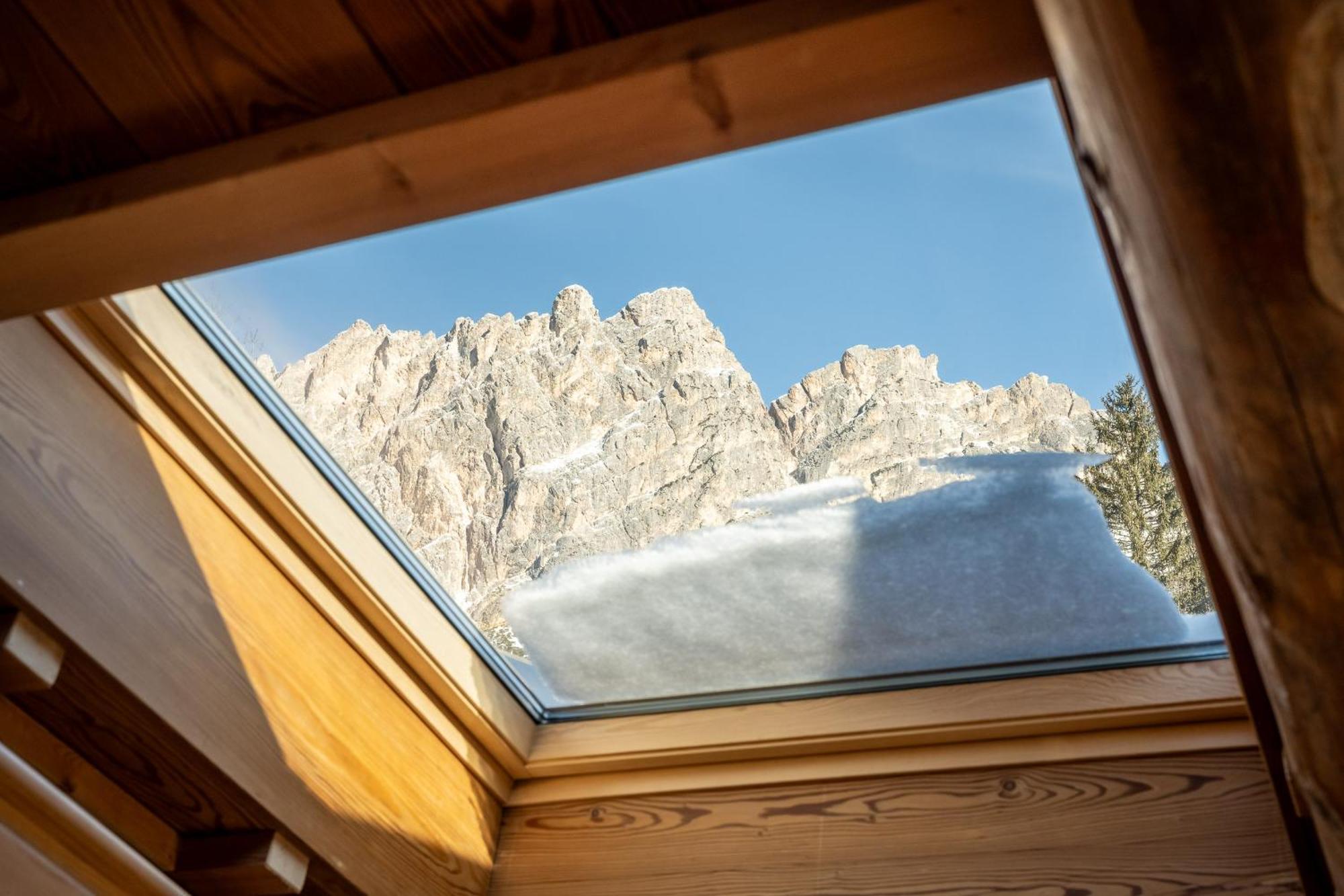 Cortina Lodge Cortina d'Ampezzo Exterior photo