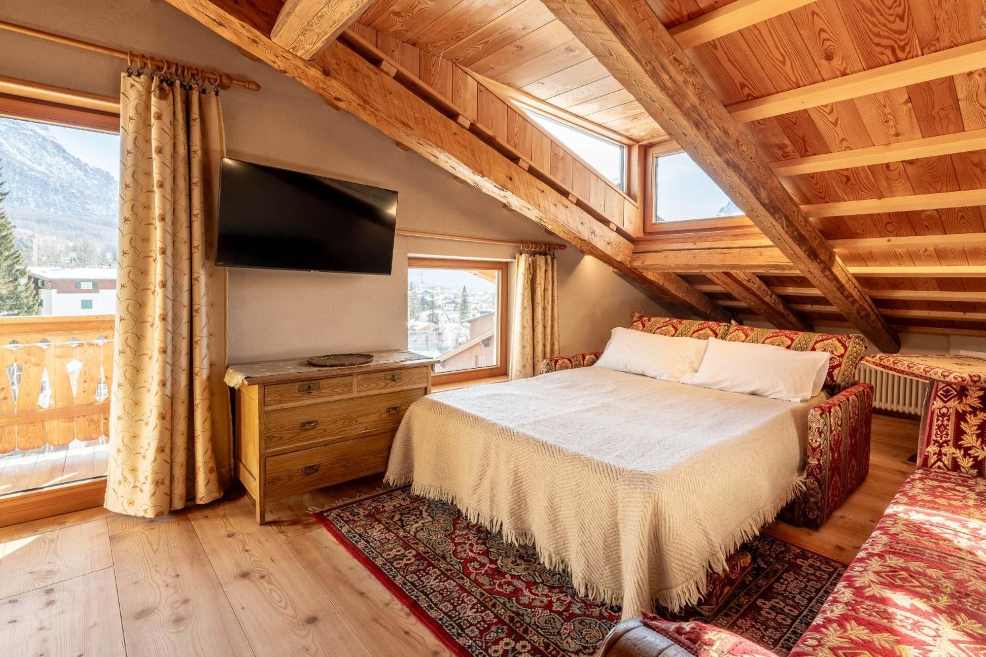 Cortina Lodge Cortina d'Ampezzo Exterior photo