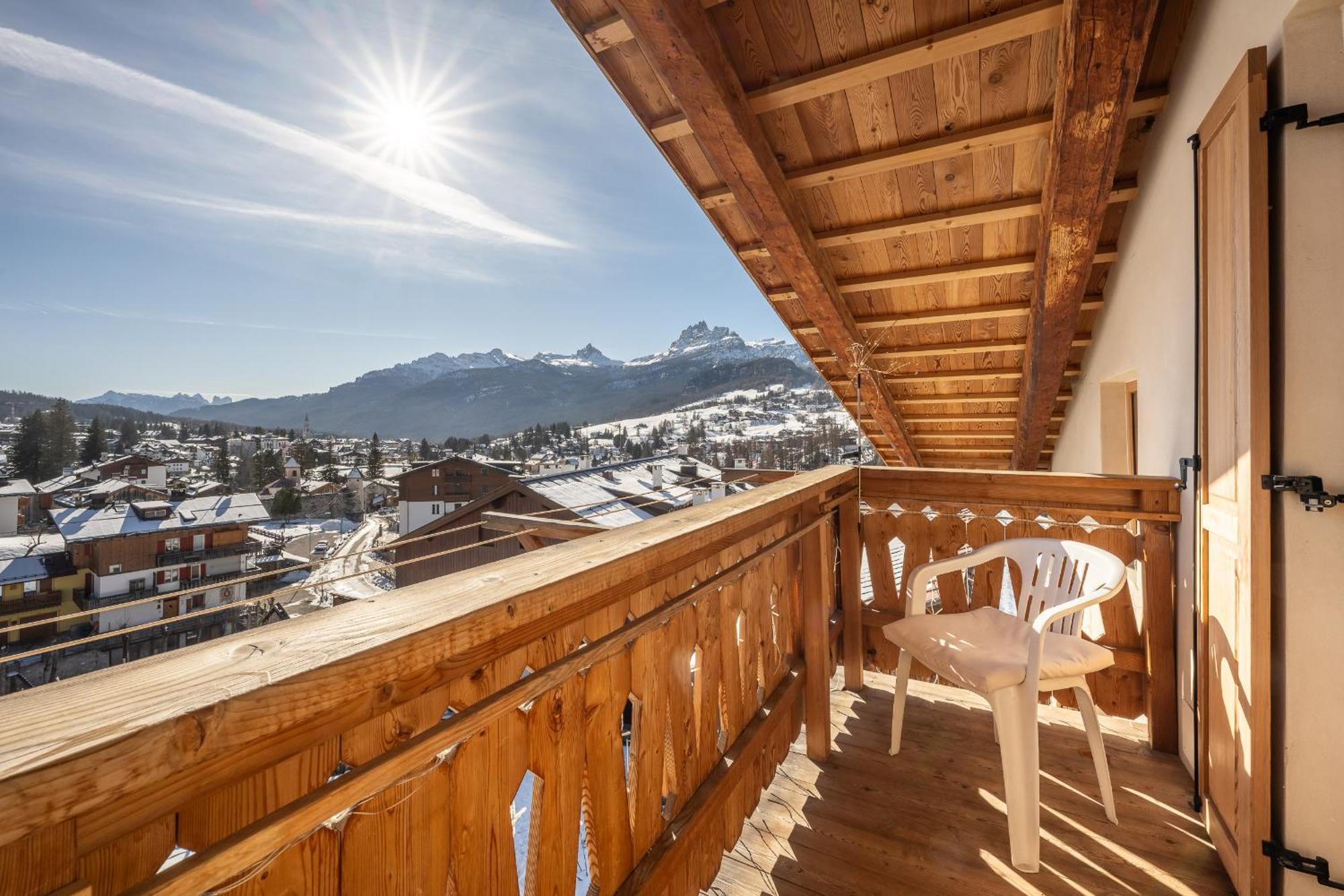 Cortina Lodge Cortina d'Ampezzo Exterior photo